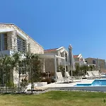 Dream Villa *
